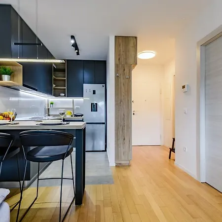 Iskra With Free Parking Apartment Zadar